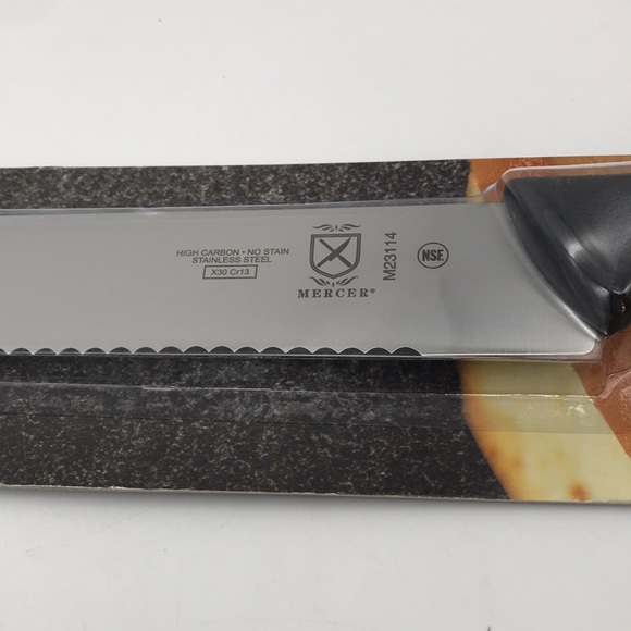 Mercer Culinary Millennia Black Handle 18” Wavy Edge Cake Slicer - Picture 4 of 12